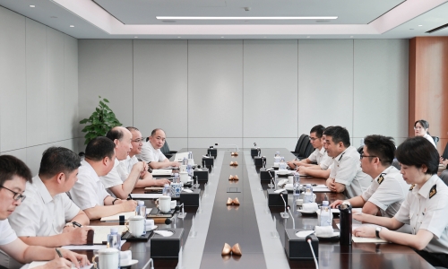 嘉兴海关党委书记、关长吕期莅临尊龙凯时调研