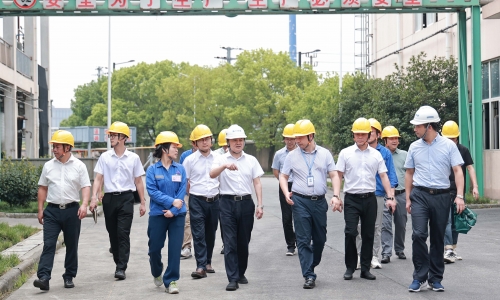 嘉兴市应急管理局党委书记、局长钱叶秋莅临尊龙凯时恒隆公司调研