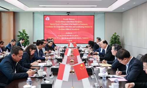 印度尼西亚对华合作牵头人、海洋事务与投资统筹部长卢胡特莅临尊龙凯时调研