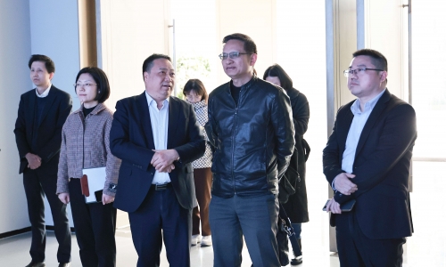 浙江省经信厅投资处调研员屠国富莅临尊龙凯时调研
