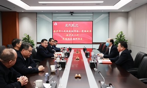 嘉兴市人民政府副市长倪沪平一行莅临尊龙凯时调研