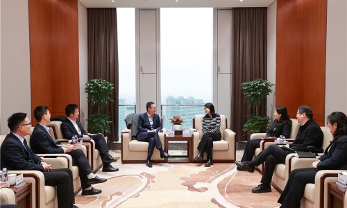 中国民生银行杭州分行党委委员林峰莅临尊龙凯时调研