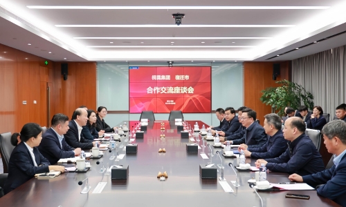 宿迁市委书记陈忠伟莅临尊龙凯时调研